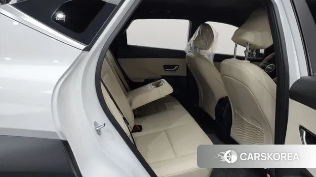 Hyundai Kona (SX2) 2023 Белый из Кореи, фото 2