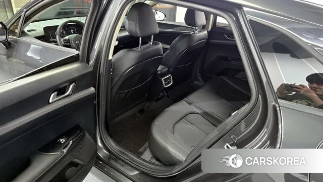 Kia The New K5 3rd generation 2024 Серый из Кореи, фото 2