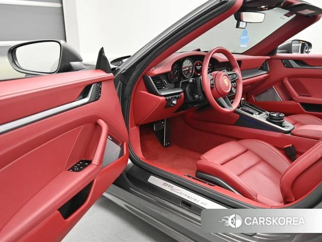 Porsche 911(992) 2024 Серый из Кореи, фото 2
