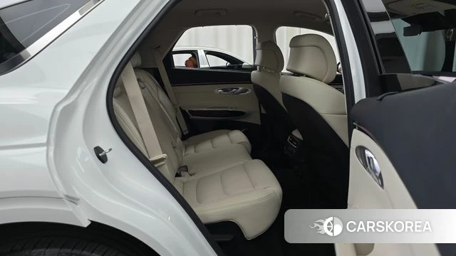 Genesis GV70 2024 Белый из Кореи, фото 2