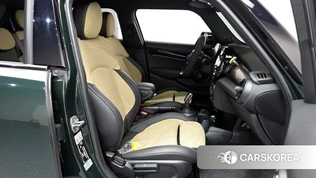 Mini Cooper S 2022 Зеленый из Кореи, фото 2