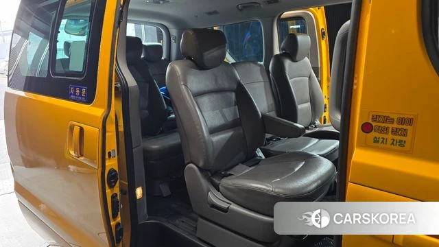 Hyundai The New Grand Starex 2018 Желтый из Кореи, фото 2