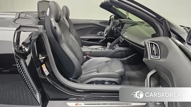 Audi R8 (4S) 2021 Серебристо-серый из Кореи, фото 2