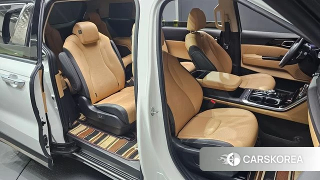 Kia Carnival 4th generation 2023 Белый из Кореи, фото 2