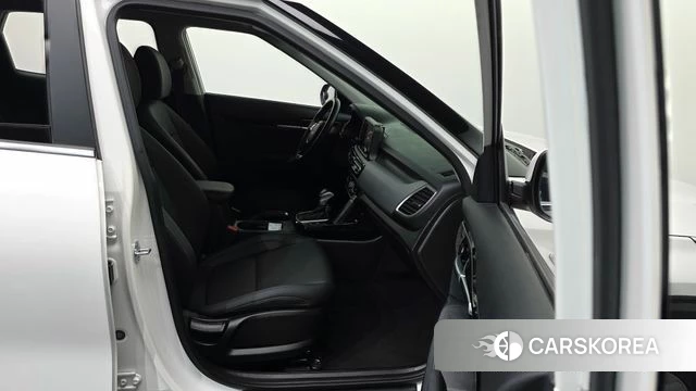 Kia Seltos 2022 Белый из Кореи, фото 2