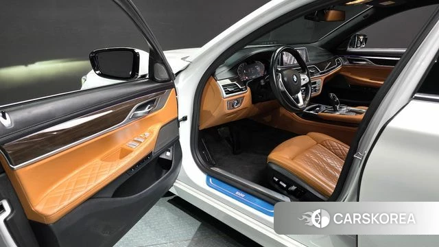 BMW 7 Series (G11) 2019 Белый из Кореи, фото 2