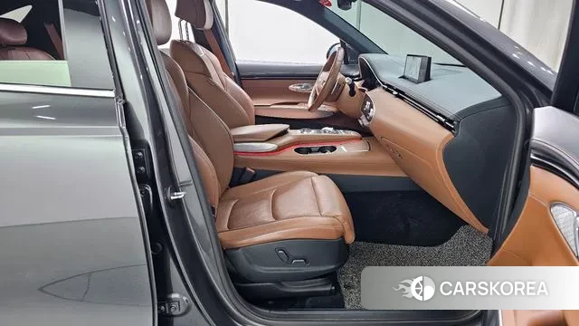 Genesis GV70 2022 Серый из Кореи, фото 2