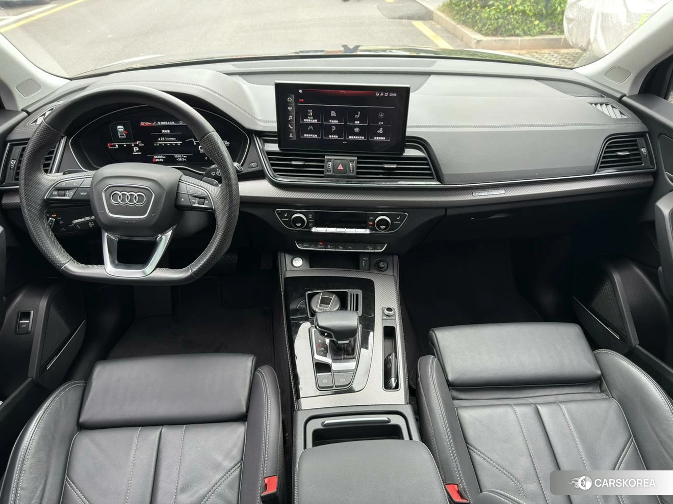 Audi Q5L 2021 Серебристо-серый из Китая, фото 2
