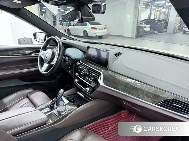 BMW 6 Series GT (G32) 2018 Белый из Кореи, фото 2