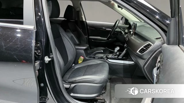 Kia Seltos 2021 Черный из Кореи, фото 2