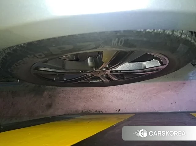 Mercedes-Benz E-Class W213 2022 Серебряный из Кореи, фото 2