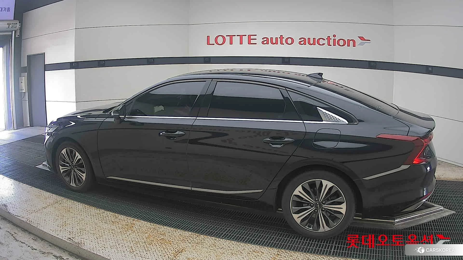 Kia K8 2023 Aurora Black Pearl из Кореи, фото 2