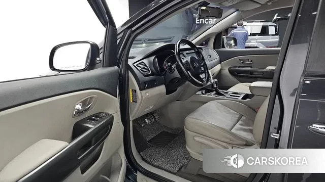 Kia The New Carnival 2019 Серый из Кореи, фото 2