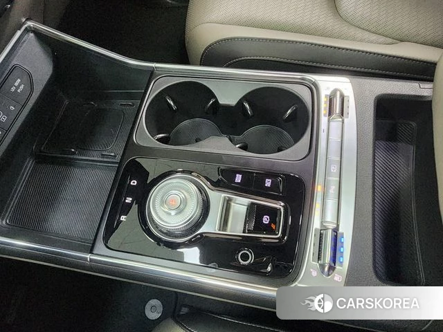 Kia The New Carnival 4th Generation 2023 Белый из Кореи, фото 2