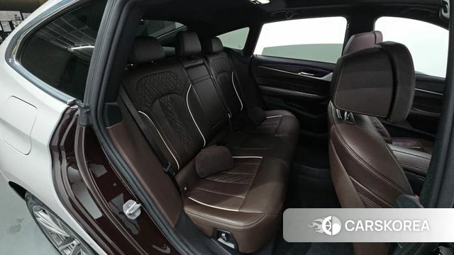 BMW 6 Series GT (G32) 2020 Серебристо-серый из Кореи, фото 2