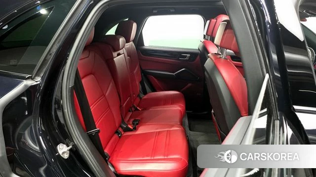 Porsche Cayenne (PO536) 2021 Черный из Кореи, фото 2