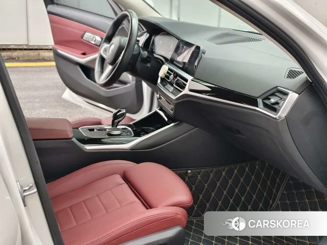 BMW 3 series 2021 Белый из Китая, фото 2