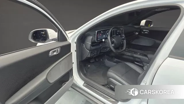 Hyundai Ionic 6 2025 Белый из Кореи, фото 2