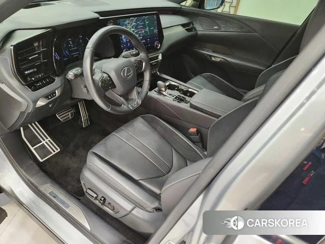 Lexus RX500h 5th generation 2024 Светло-серебряный цвет из Кореи, фото 2
