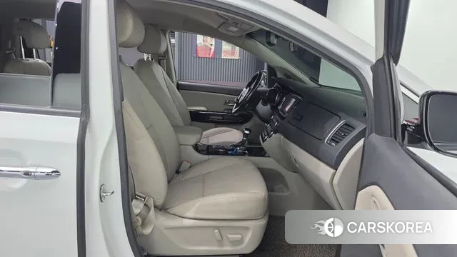 Kia The New Carnival 2020 Белый из Кореи, фото 2