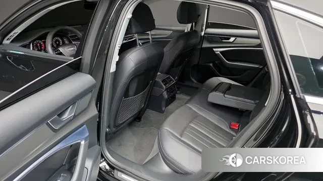 Audi A6 (C8) 2021 Черный из Кореи, фото 2