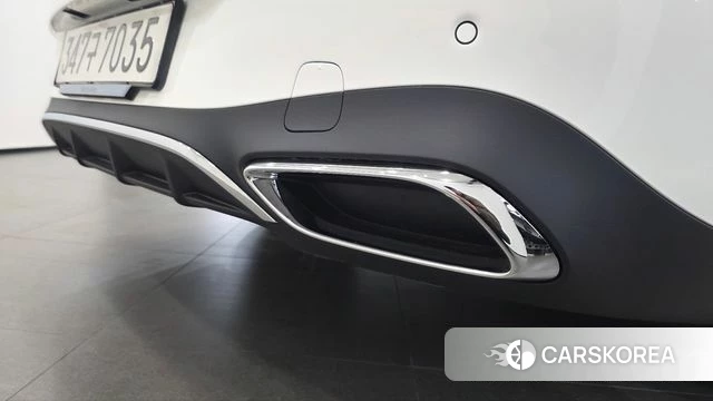 Mercedes-Benz CLE-Class C236 2025 Белый из Кореи, фото 2