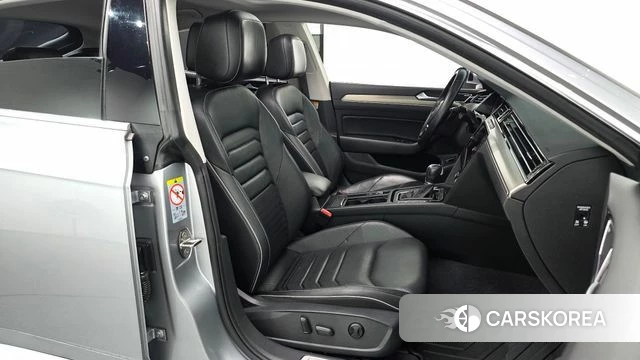 Volkswagen Arteon 2019 Серебряный из Кореи, фото 2