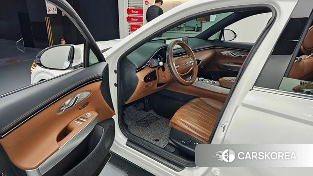 Genesis GV70 2022 Белый из Кореи, фото 2