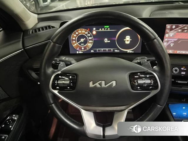 Kia K8 2023 Серебристо-серый из Кореи, фото 2