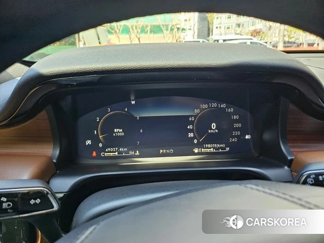 Lincoln Aviator 2nd generation 2021 Белый из Кореи, фото 2