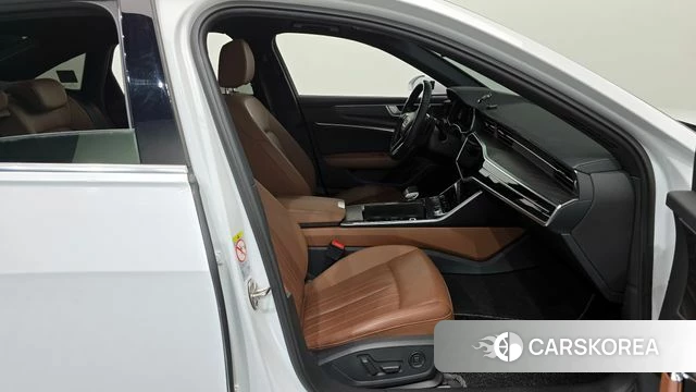 Audi A6 (C8) 2020 Белый из Кореи, фото 2