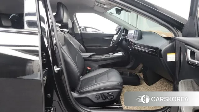 Kia EV6 2021 Черный из Кореи, фото 2