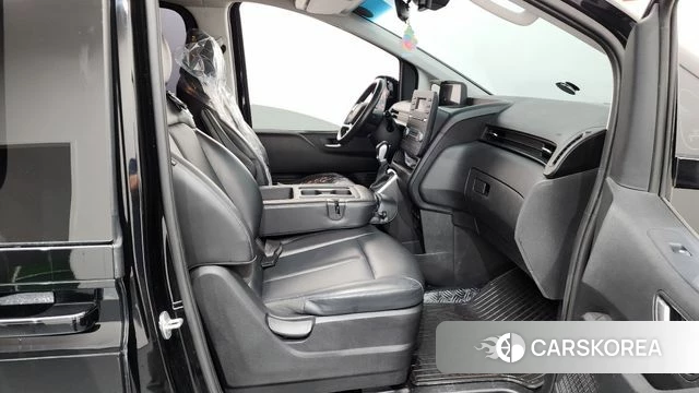 Hyundai Staria 2021 Черный из Кореи, фото 2