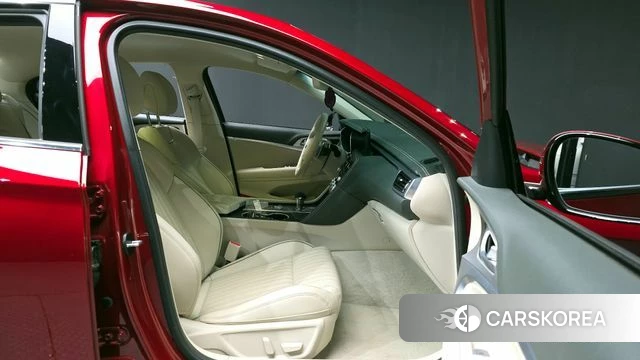 Genesis The New G70 2021 Красный из Кореи, фото 2