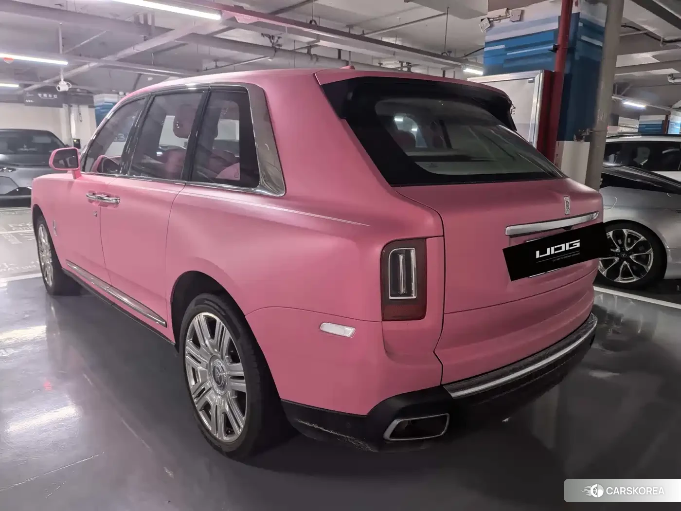 Rolls-Royce Cullinan 2023 Red/purple из Китая, фото 2