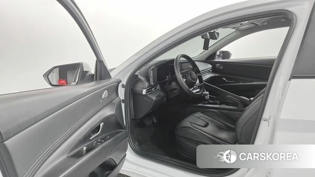 Hyundai Avante (CN7) 2022 Белый из Кореи, фото 2