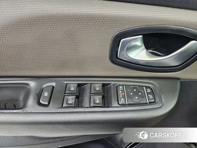 Renault Korea (Samsung) Clio 2018 Черный из Кореи, фото 2