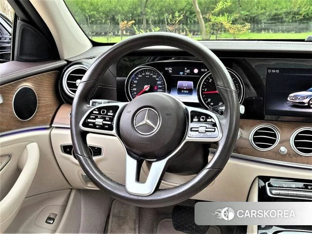 Mercedes-Benz E-Class W213 2019 Черный из Кореи, фото 2