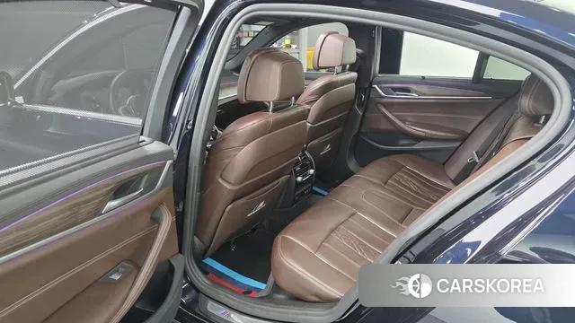 BMW 5 Series (G30) 2019 Синий из Кореи, фото 2