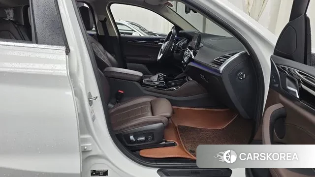 BMW X4 (G02) 2023 Белый из Кореи, фото 2