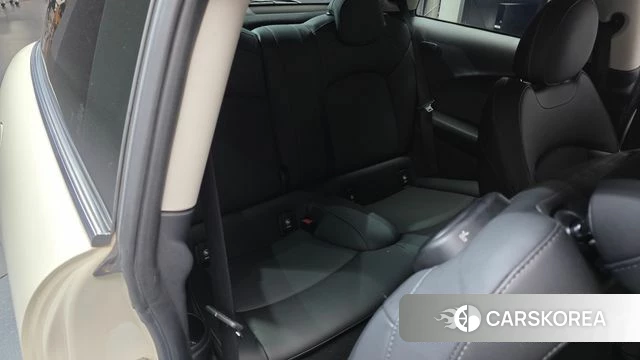Mini Cooper 2018 Жемчужный цвет из Кореи, фото 2
