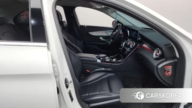 Mercedes-Benz C-Class W205 2020 Белый из Кореи, фото 2