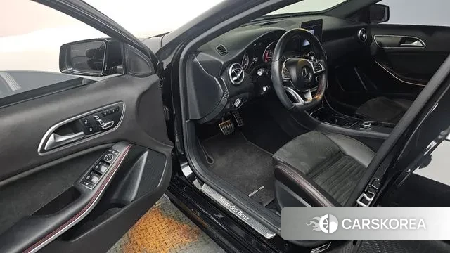 Mercedes-Benz A-Class W176 2018 Белый из Кореи, фото 2