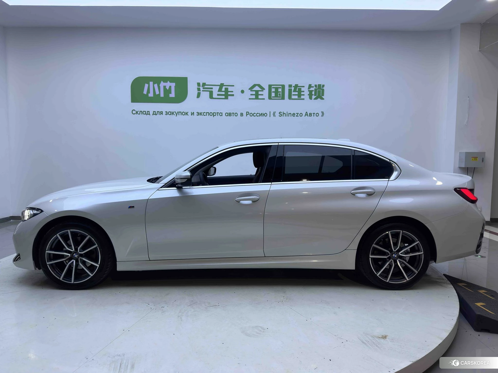 BMW 3 series 2022 Белый из Китая, фото 2