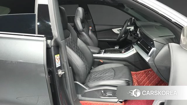 Audi Q8 (4M) 2023 Серый из Кореи, фото 2