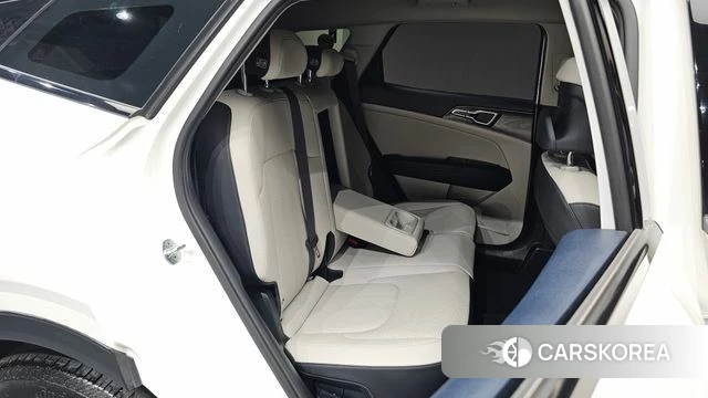 Kia Sportage 5th Generation Hybrid 2022 Белый из Кореи, фото 2