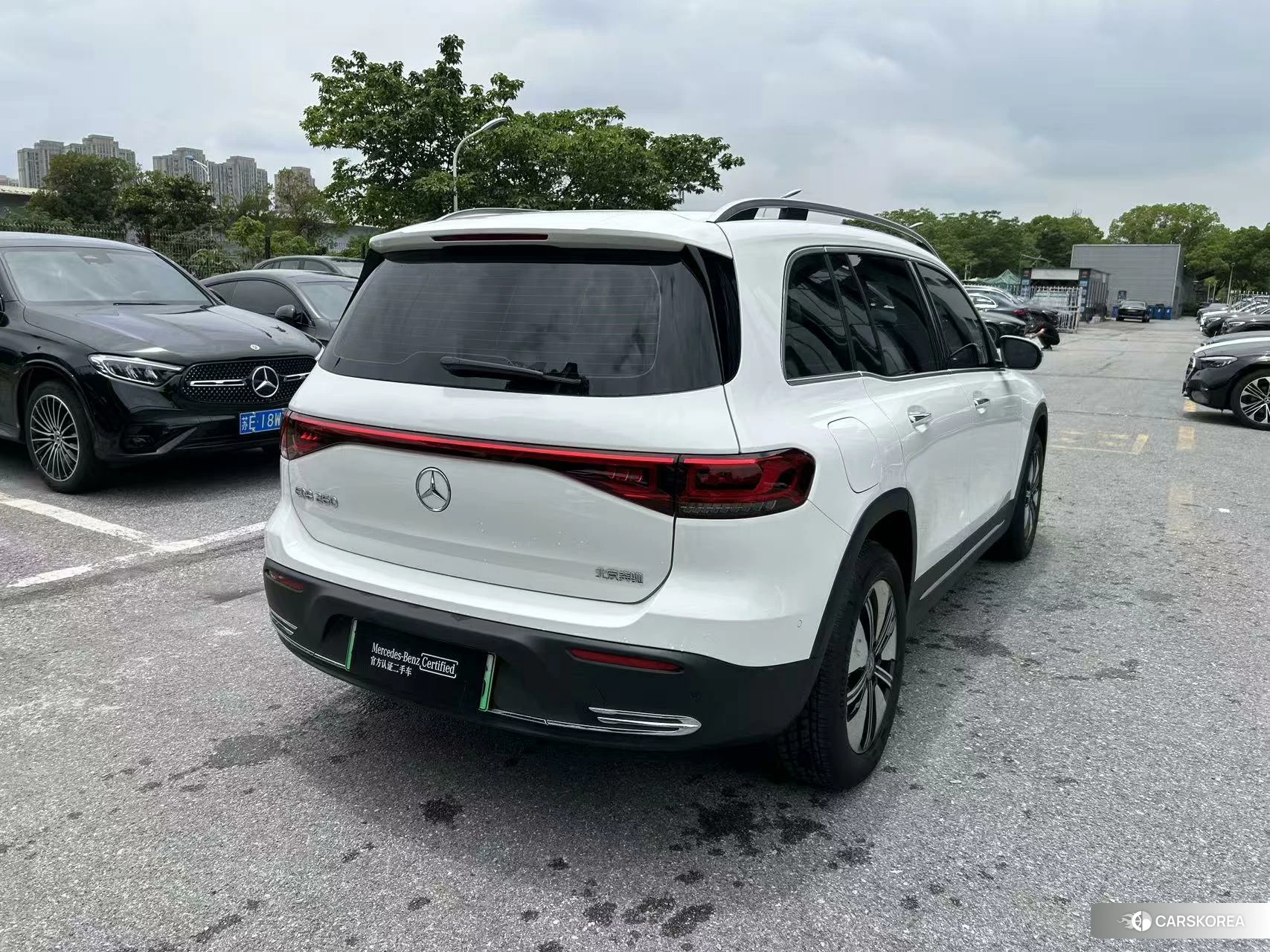 Mercedes-Benz EQB 2023 Белый из Китая, фото 2