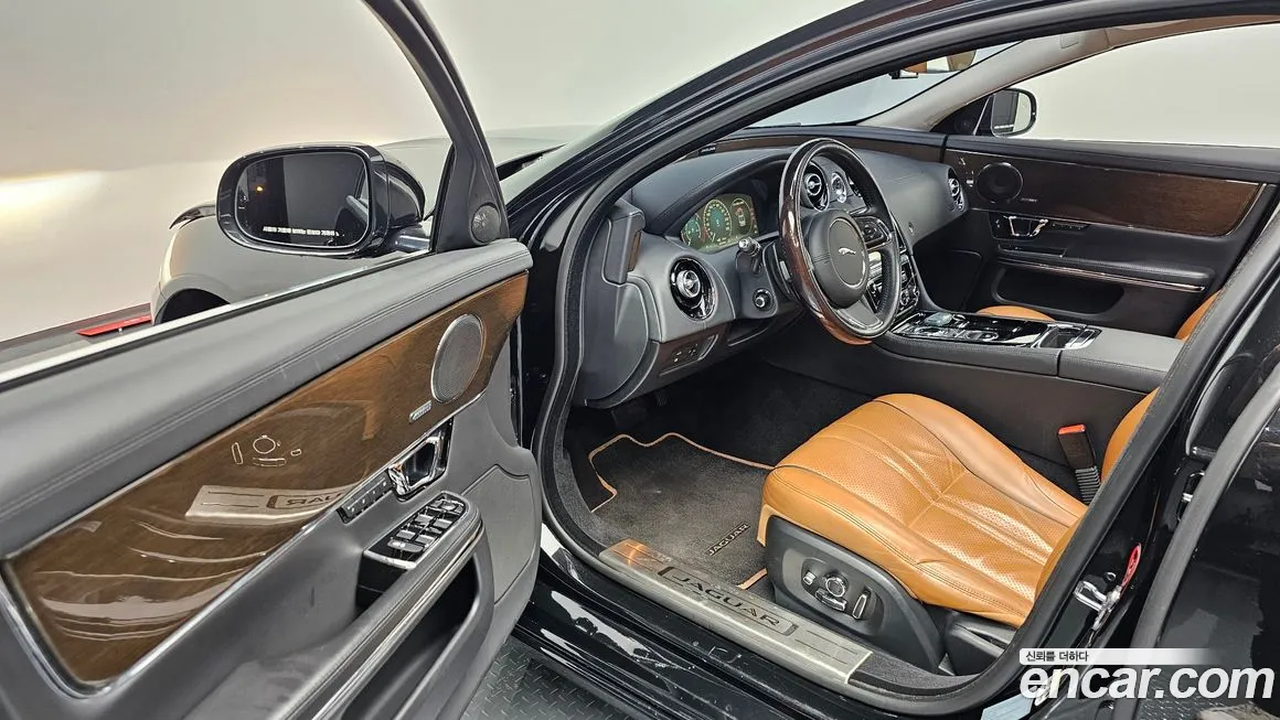 Jaguar All New XJ 2019 Черный из Кореи, фото 2