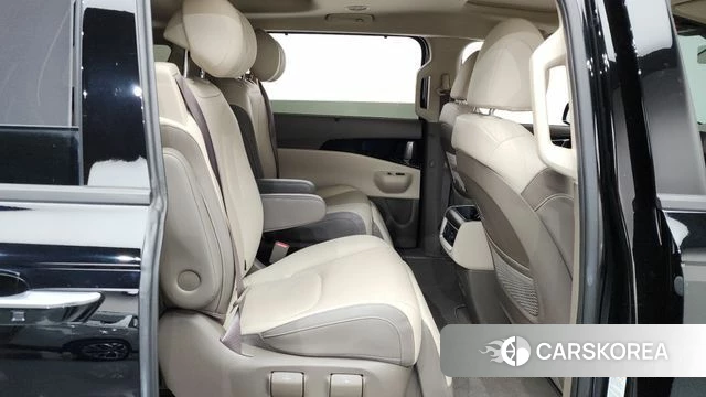 Kia The New Carnival 4th Generation 2024 Черный из Кореи, фото 2