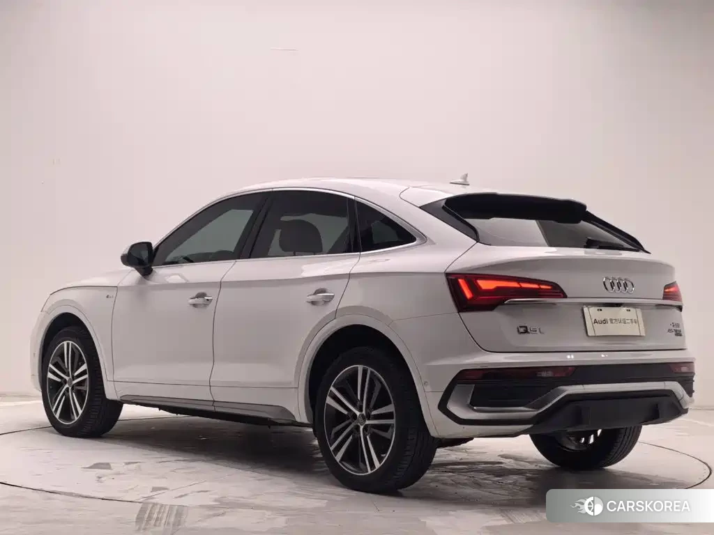 Audi Q5L 2021 Белый из Китая, фото 2